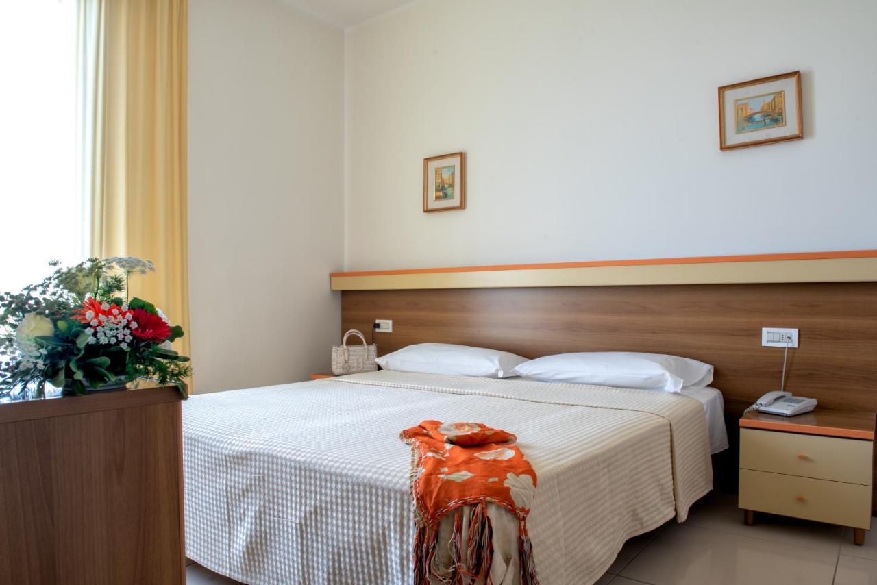 Hotel Le Tegnue Sottomarina Esterno foto