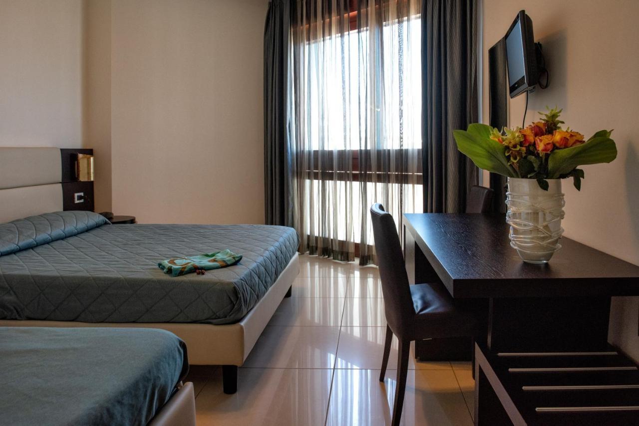 Hotel Le Tegnue Sottomarina Esterno foto