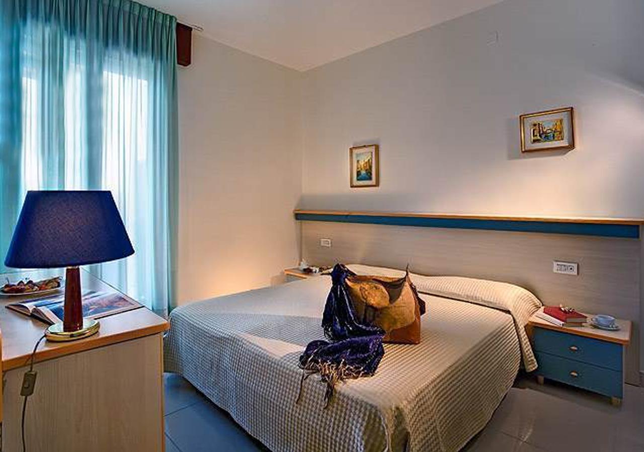 Hotel Le Tegnue Sottomarina Camera foto
