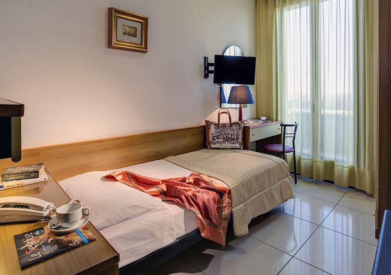 Hotel Le Tegnue Sottomarina Esterno foto
